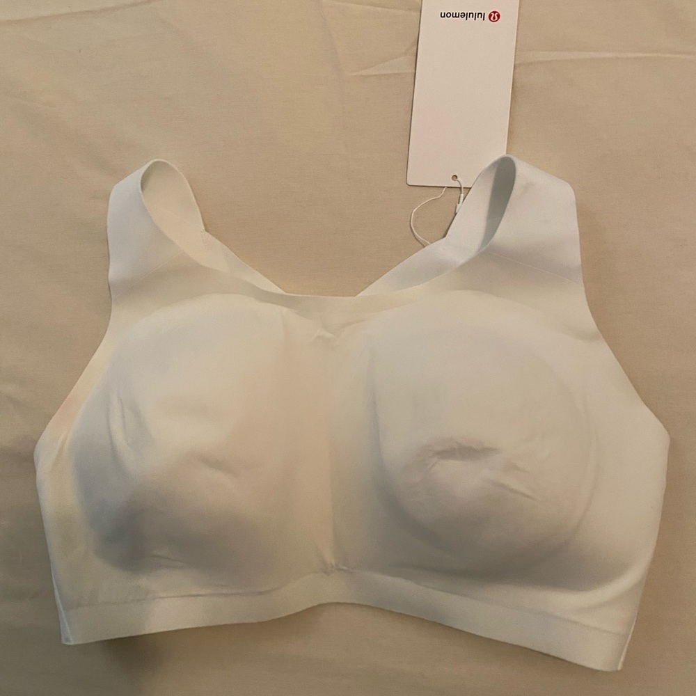 NWT Lululemon Sports Bra